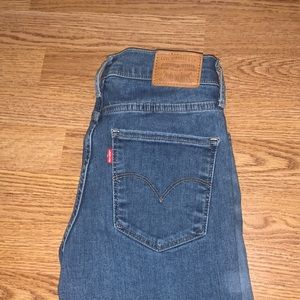 Levi’s 720 High Rise Super Skinny Jeans